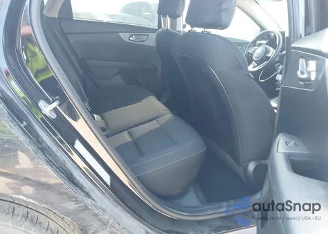 2021 Kia Forte Lxs из США, поврежденный, VIN 3KPF24AD6ME338092